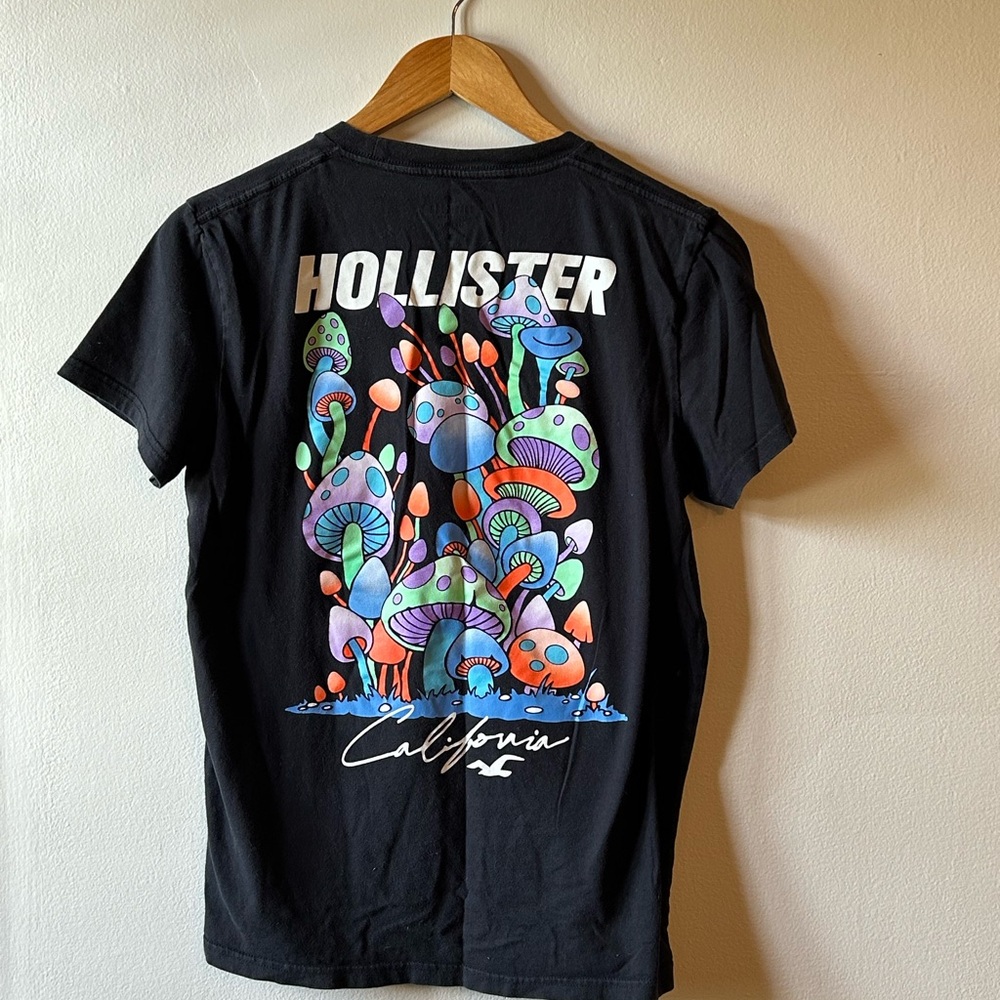Hollister Black Psychedelic Mushroom Tshirt